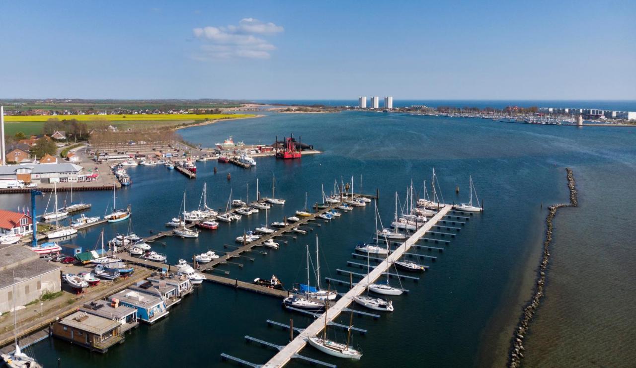 Hausboot Bosse Hotel Fehmarn Exterior foto