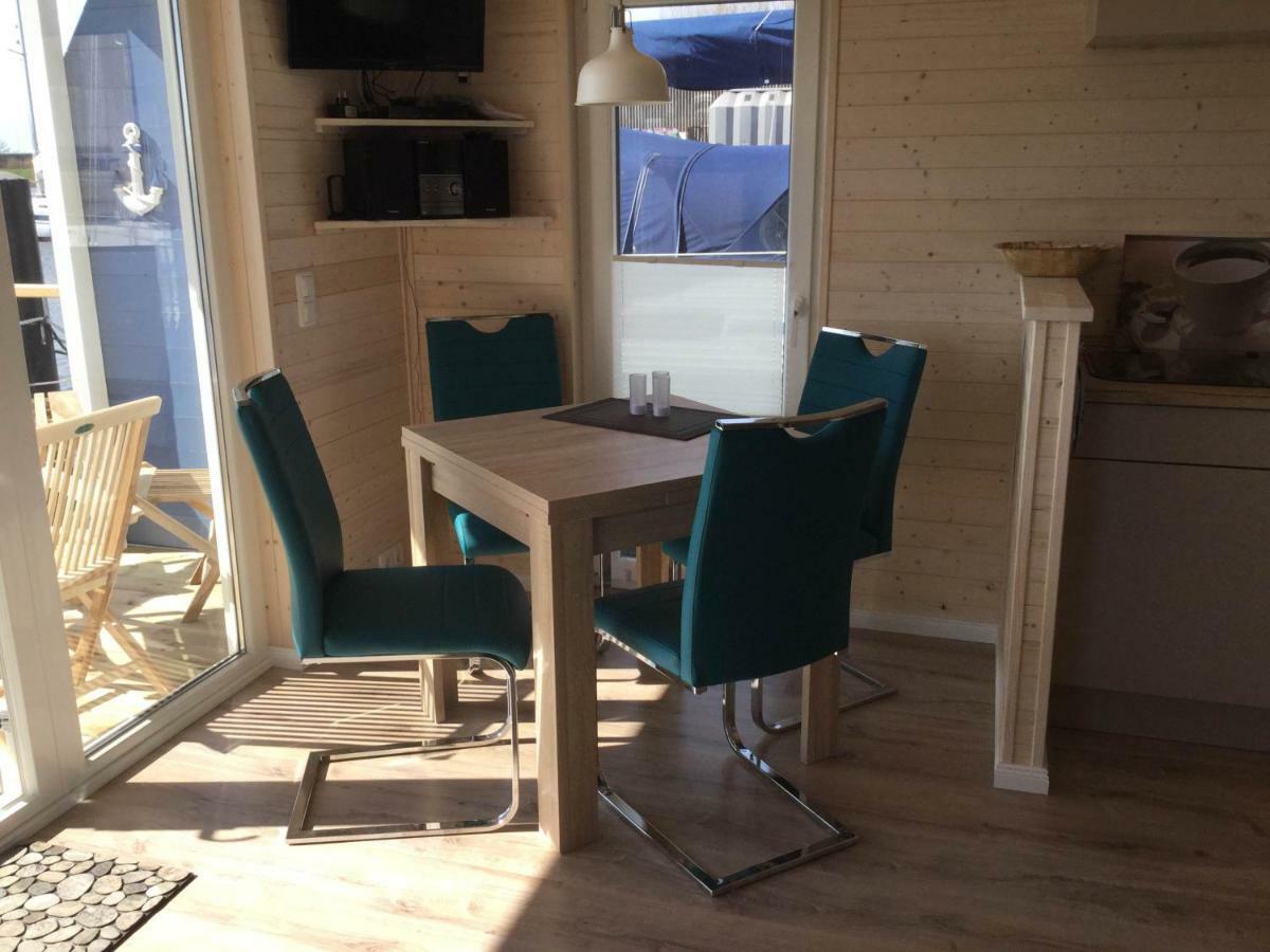 Hausboot Bosse Hotel Fehmarn Exterior foto
